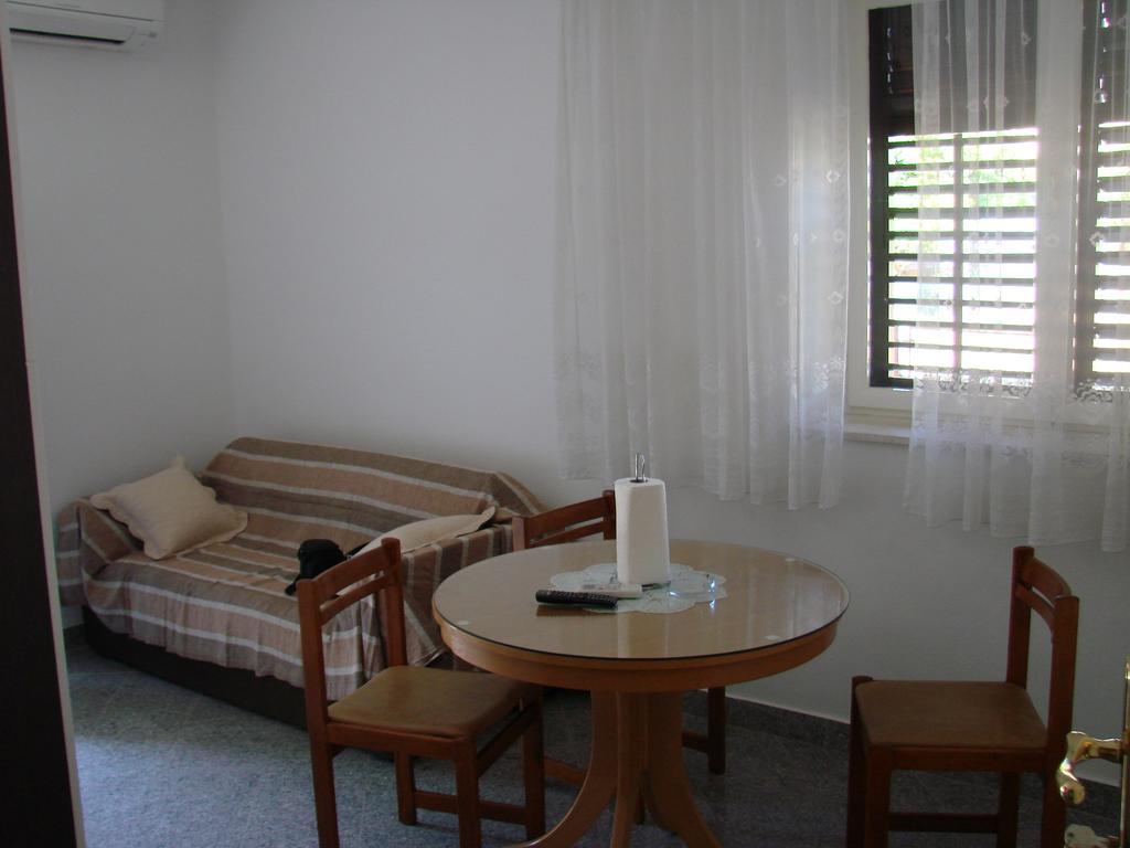 Apartment Matija Trogir Habitación foto