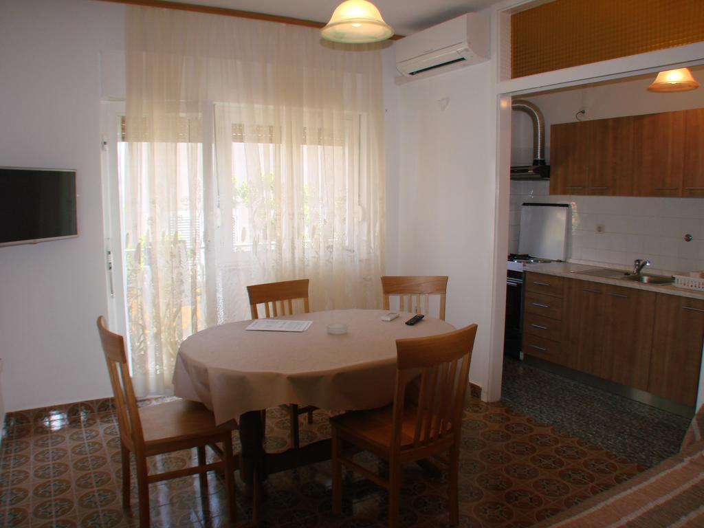 Apartment Matija Trogir Habitación foto